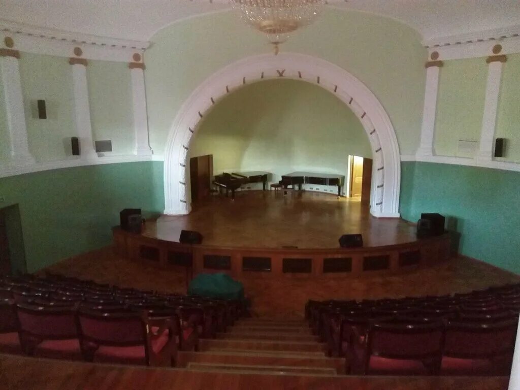 Норильск колледж искусств богдана хмельницкого 17а. Норильский колледж искусств концертный зал. Норильский колледж искусств концертный зал. Богдана хмельницкого 17 норильск. Богдана хмельницкого 17 норильск.