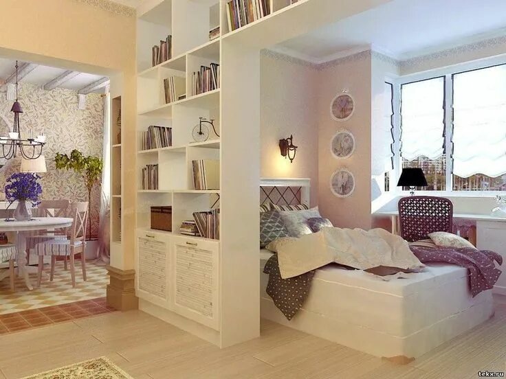 See Inside Nina Flohr's Glamorous Yet Cozy London Townhouse Guest room bed, Home