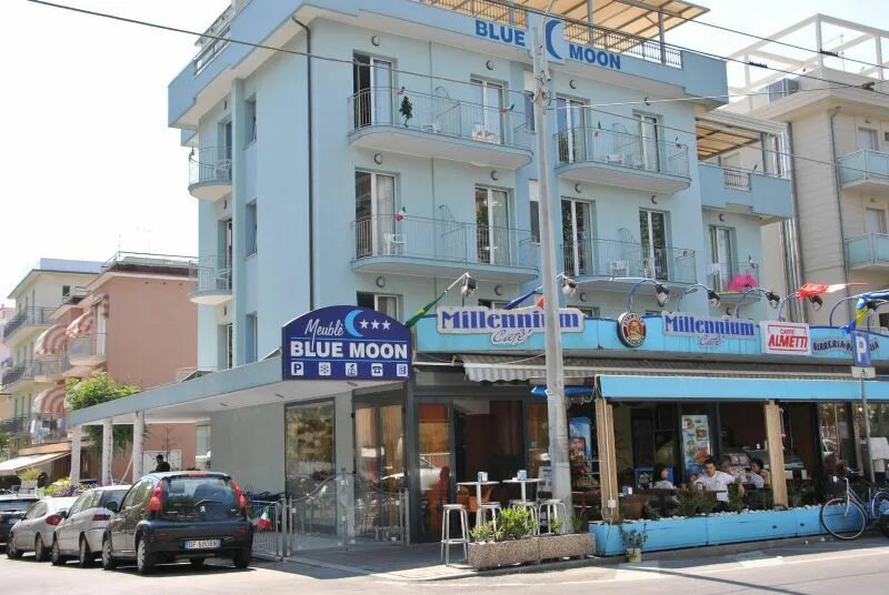 Голубой отель. Отель голубая луна. Номера мун. Azure hotel. Тула отель moonlight.