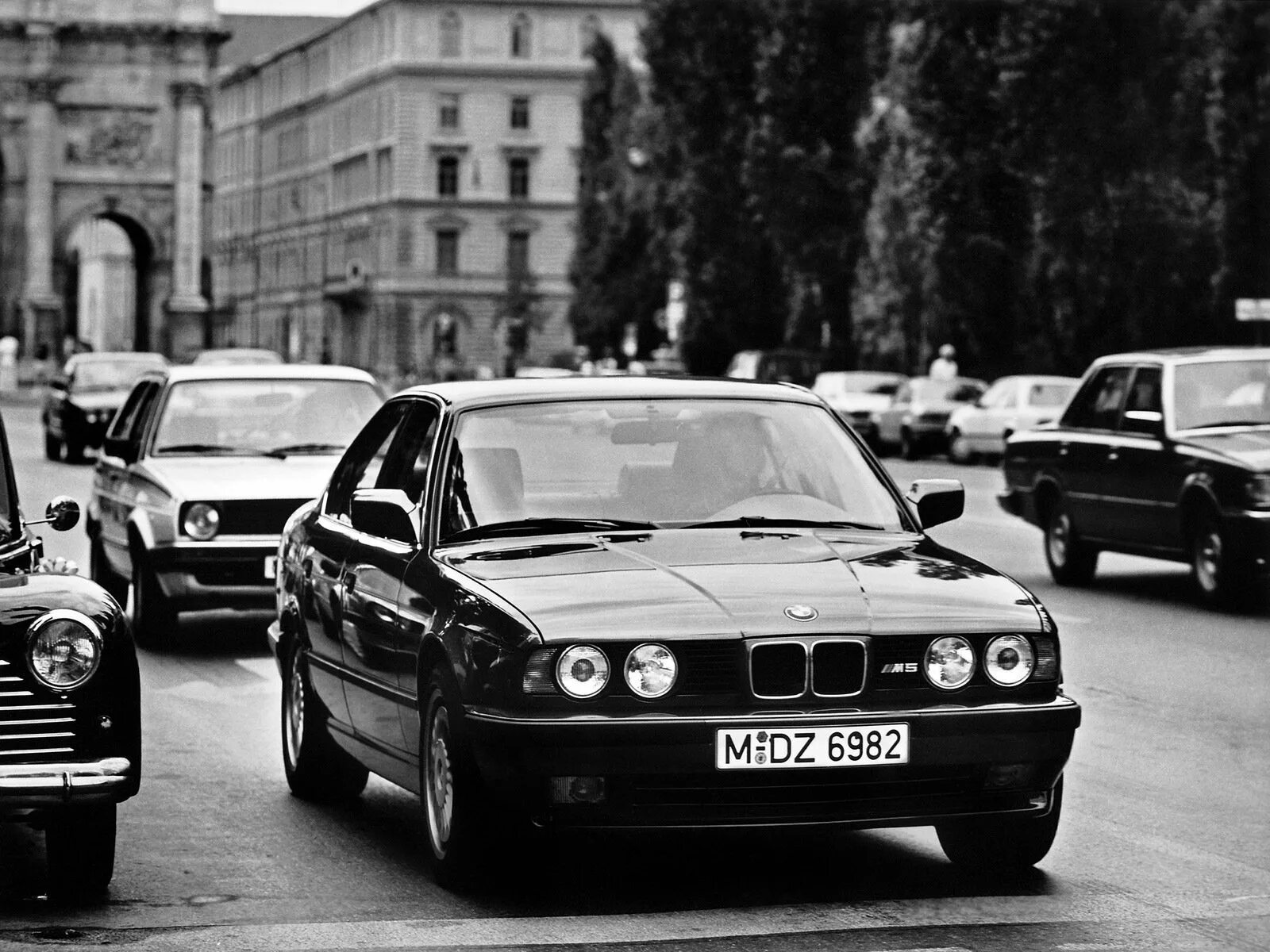 BMW 5 e34 бандитская