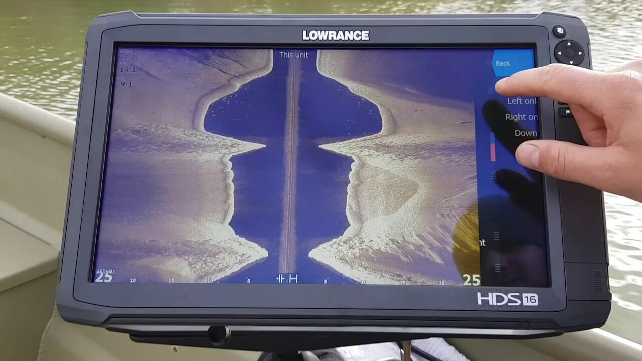 Эхолот 12 вольт купить. Эхолот Lowrance HDS-12 Live. Эхолот Лоуренс HDS 9 Live. Lowrance HDS-16 Live. Lowrance HDS 16 Pro.