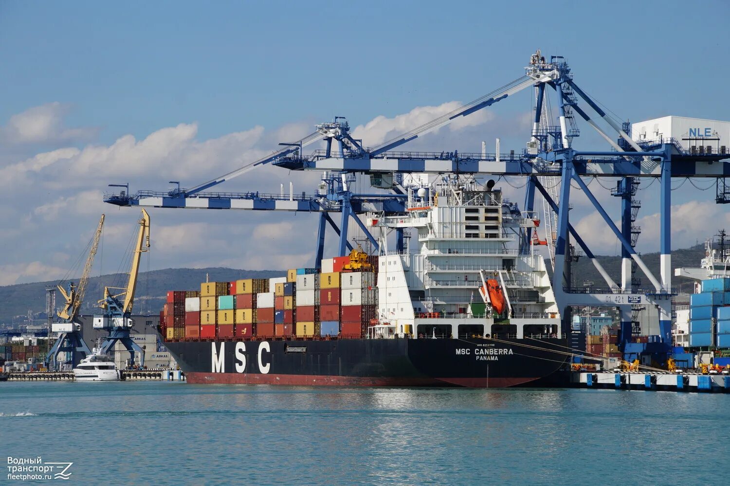 Компания первый морской. MSC Panama. Первый морской транспорт.