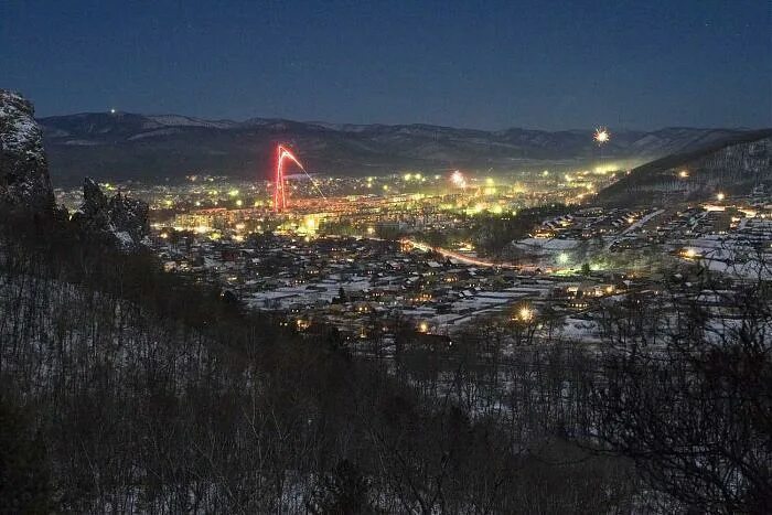 Кавалерово приморский край купить. Поселок Кавалерово Приморский край. Пгт Кавалерово Кавалеровский район Приморский край. Парк пгт Кавалерово. Кавалерово посёлки городского типа Приморского края.