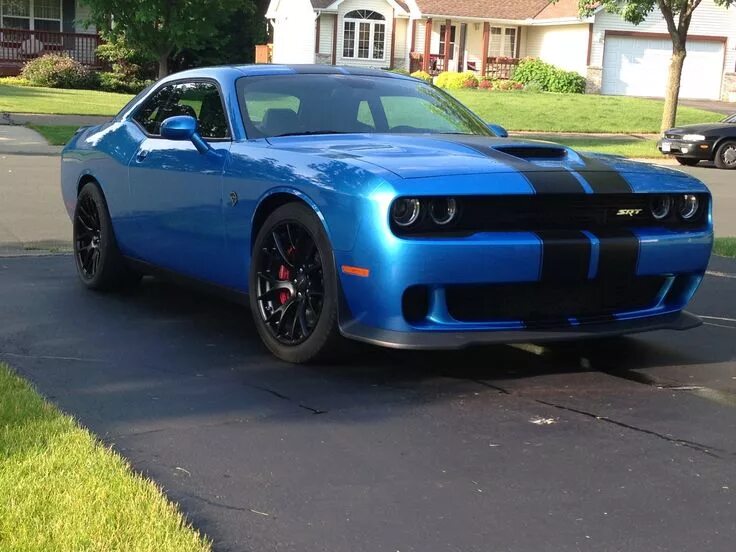Dodge challenger hellcat 2019. Додж срт демон. Dodge синий. Dodge challenger srt8. Dodge challenger blue.