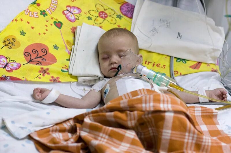 Малыш болеет. Фото чбд на заставку. Орви у детей. Стрептодермия энтеровирус. Заболеваю от ребенка форум.