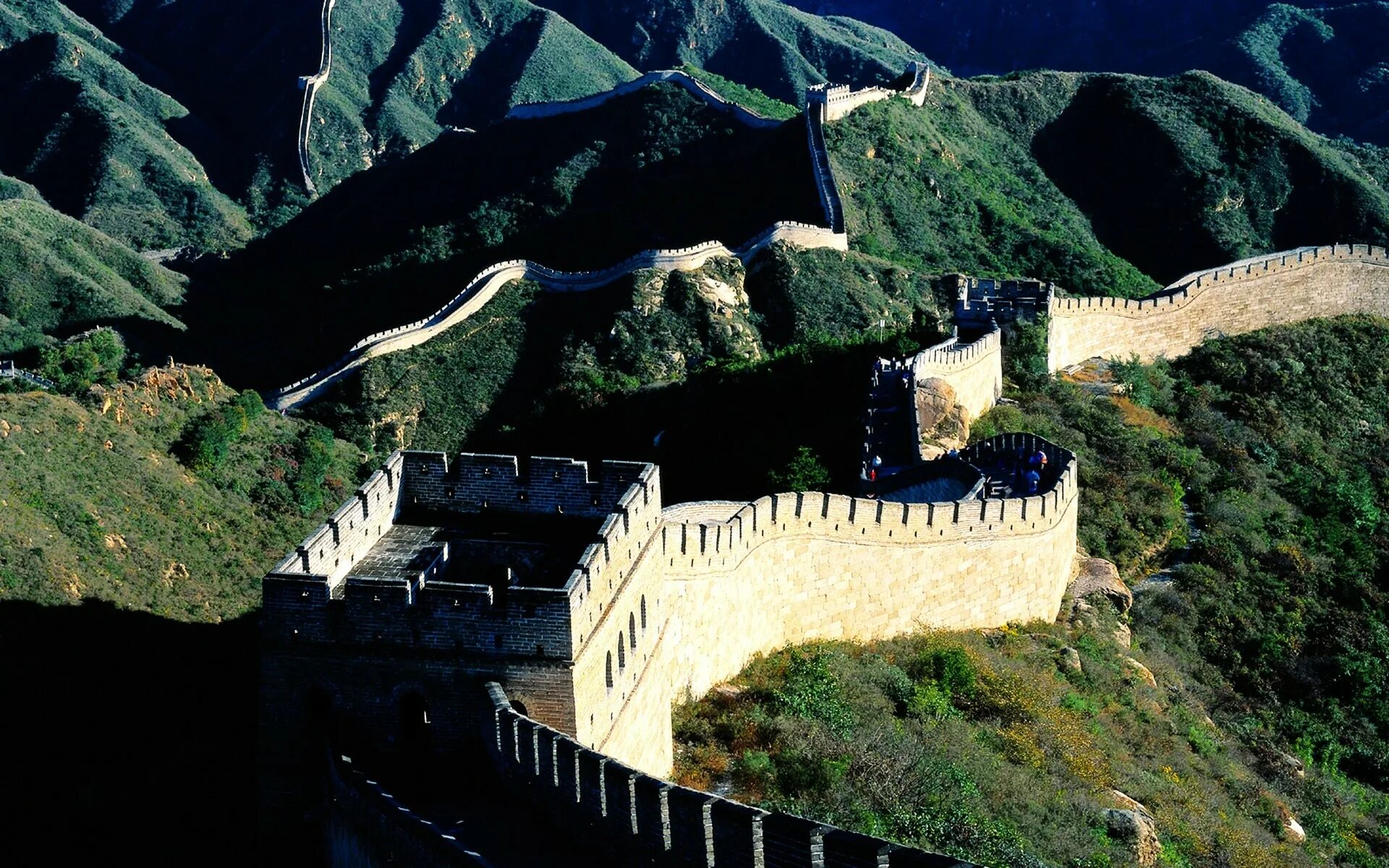 Великая китайская стена. Великая китайская стена Династия Цинь. Мутяньюй Великая китайская стена. Высота Великой китайской стены.