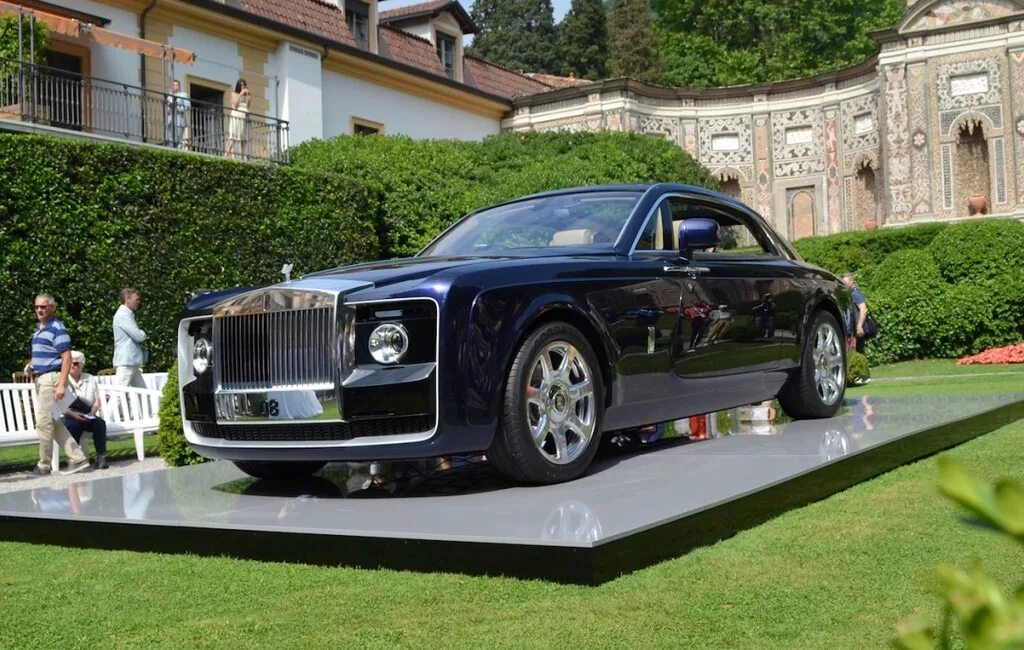 Звезды дороже чем ролс ройс. Rolls-Royce Sweptail. Rolls Royce Vignale. Роллс Ройс Sweptail 2021. Rolls Royce 08 Sweptail.