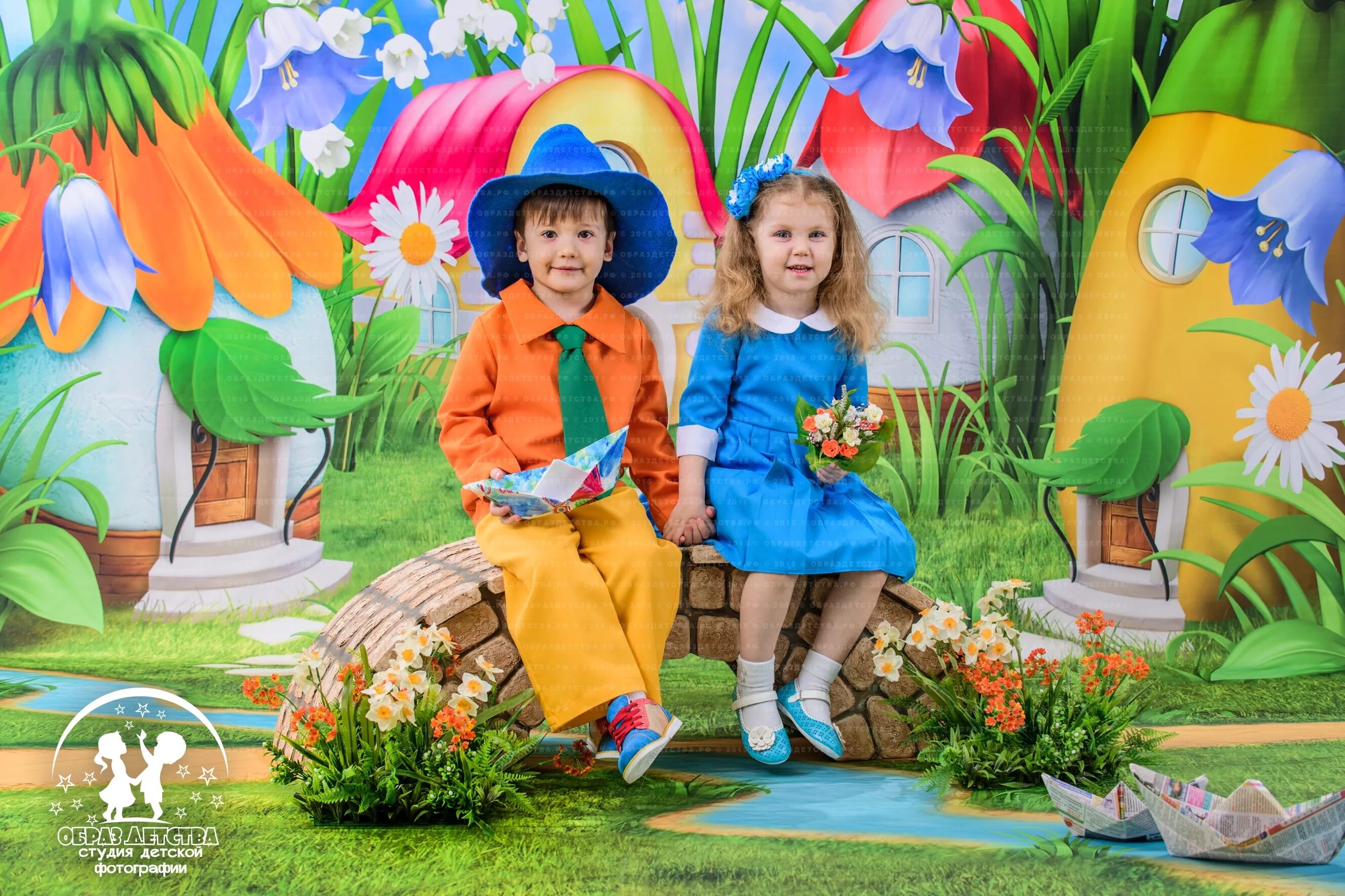декорация к театру. алиса в стране чудес 2010. мусская татьяна фотограф дети. костюмы для спектакля. студия детских сказок.