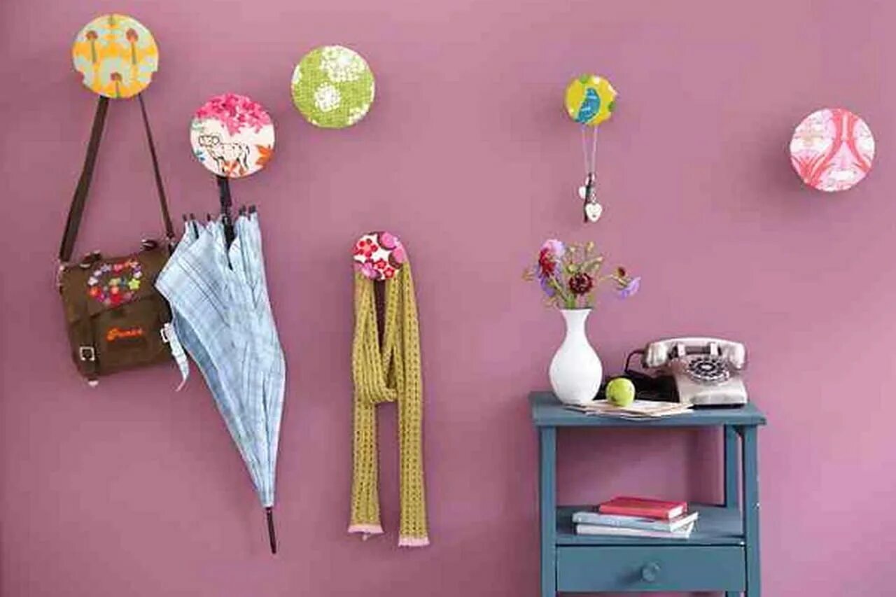 Ideas interesting. Клумба в деревенском стиле. Вязаные вещи в интерьере. Украшения для стены. Идеи для поделок.