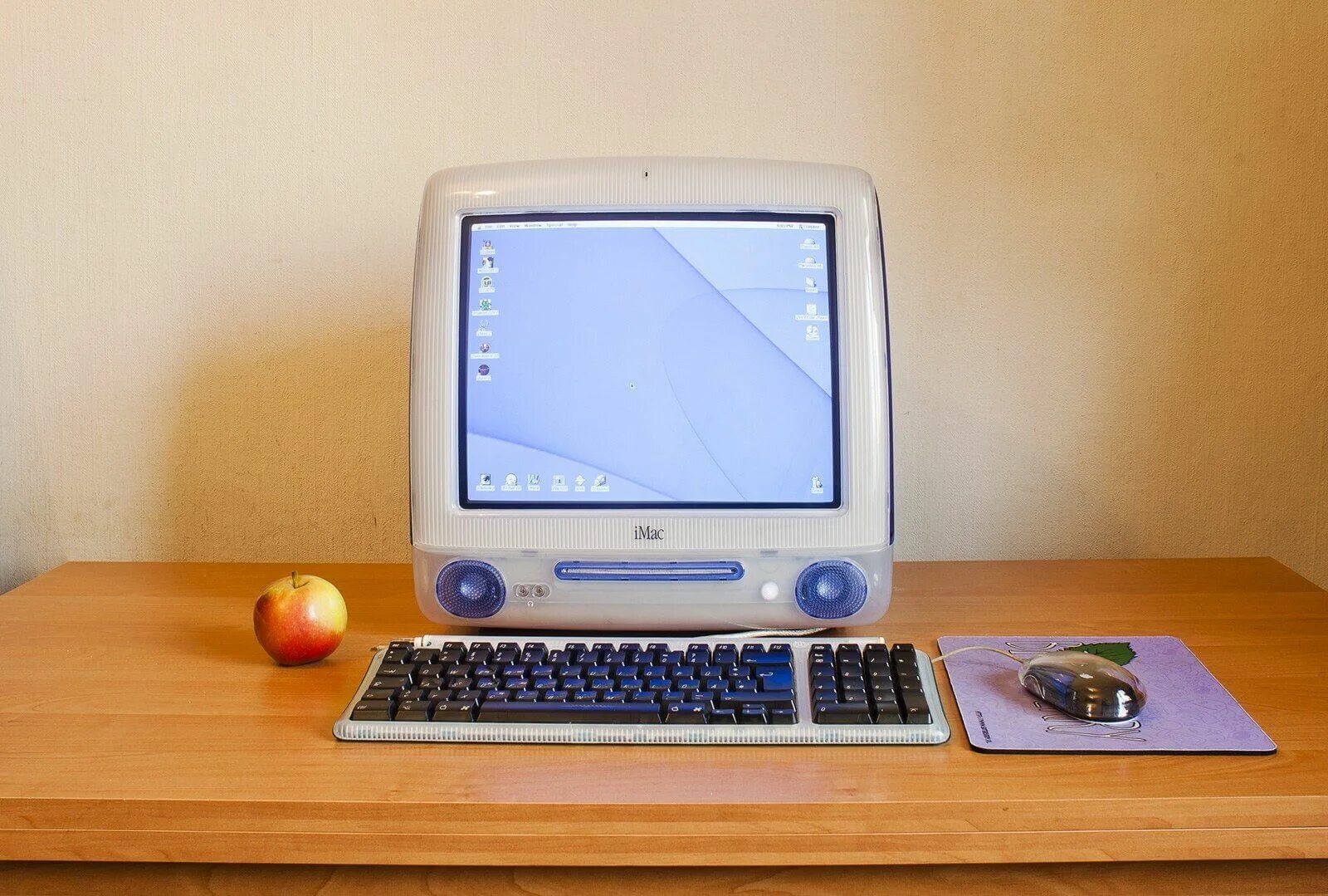 Компьютеры 98 года. IMAC g3 1998. Моноблок IMAC 1998. Macintosh IMAC g3. IMAC 2000.