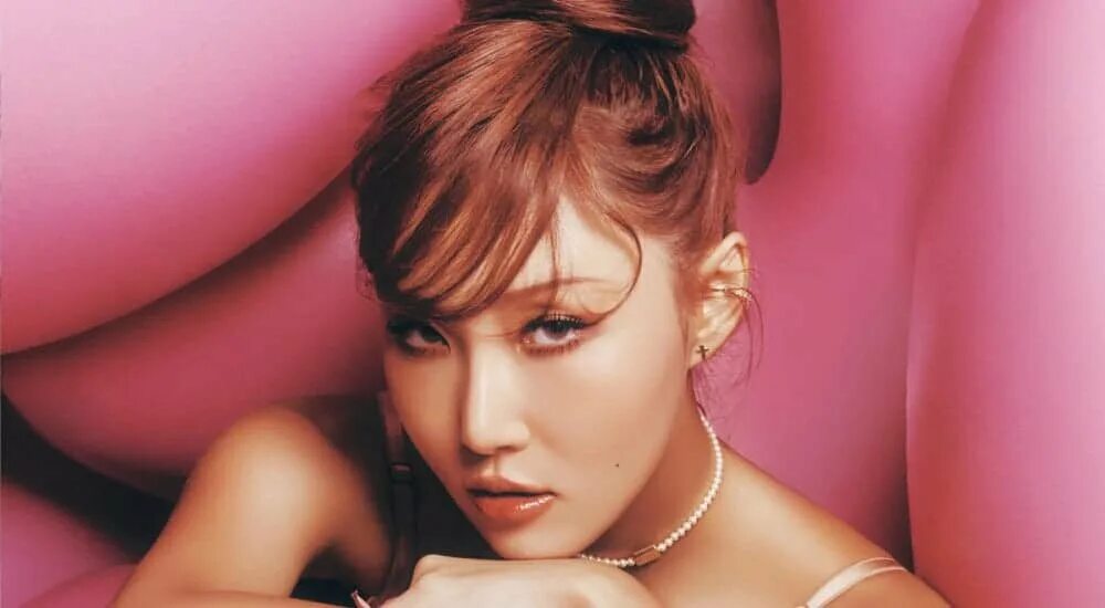 Hwasa twit. Хваса из mamamoo гиф. Группа mamamoo хваса. Hwasa maria. Хваса мамаму 2021.