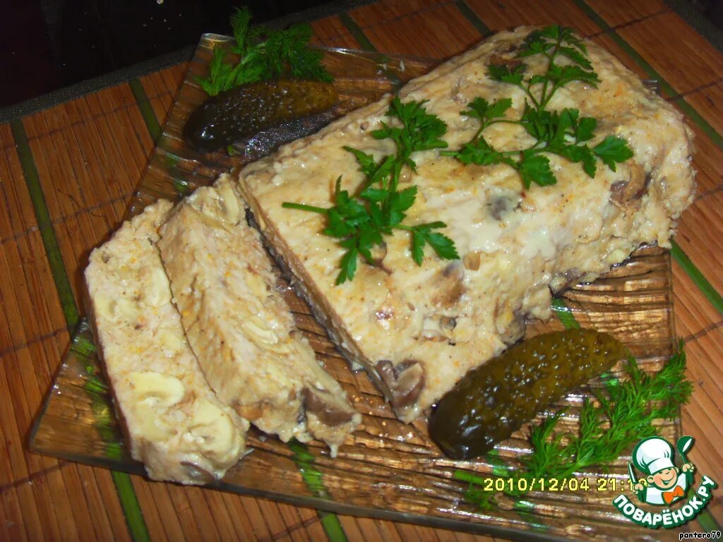 Паштет с грибами куриный рецепты. Куриный паштет с грибами. паштет из курицы с грибами рецепт.