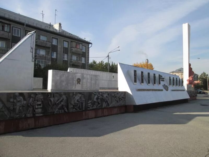 аллея дважды победителей город белово. мемориальная доска памяти. город белово кемеровская область. герои города белово в искусстве. герои города белово в искусстве.