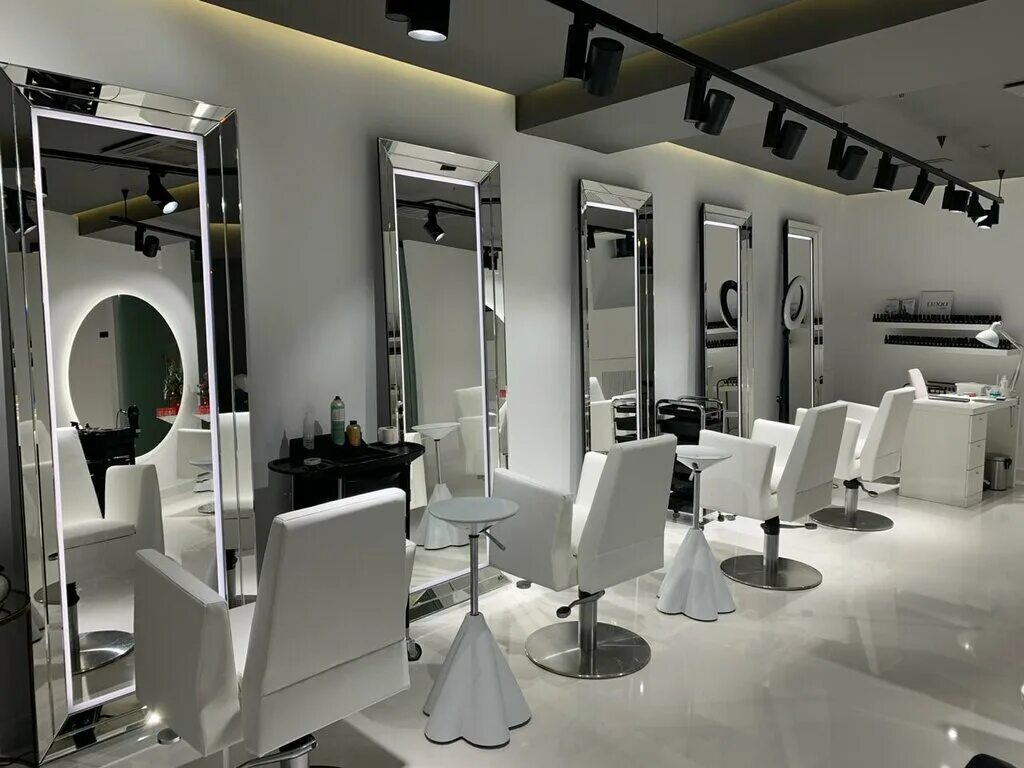 Салон красоты shide studio, хабаровск. Салон на строителей. Точка красоты бибирево. Салон вумен преображенская площадь. Сеть студий красоты.