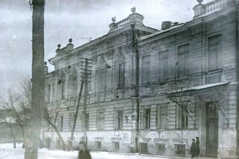 Пту елец 30. 30 училище елец. Коммунаров 45 елец. 30 училище елец. Усадьба купца заусайлова елец.