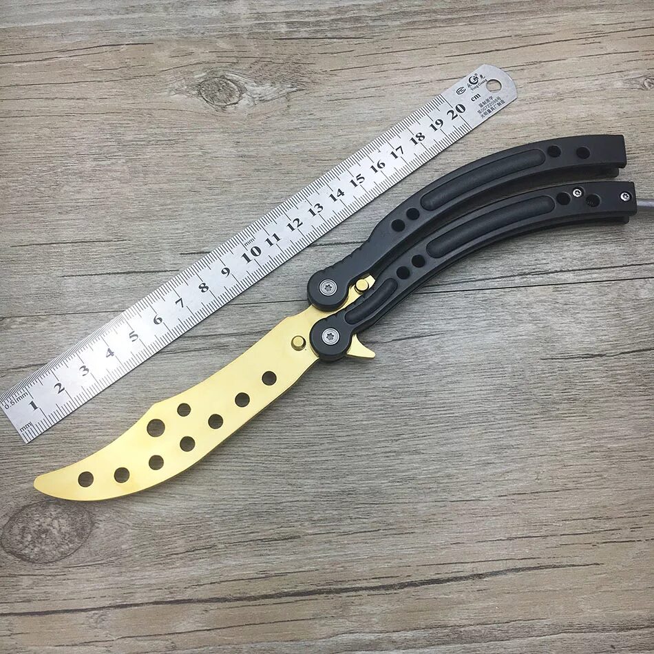 Бабочка нож легаси стандофф 2 деревянный. Тренировочный нож бабочка легаси. Нож бабочка legacy. Нож бабочка legacy. Баттерфляй нож.