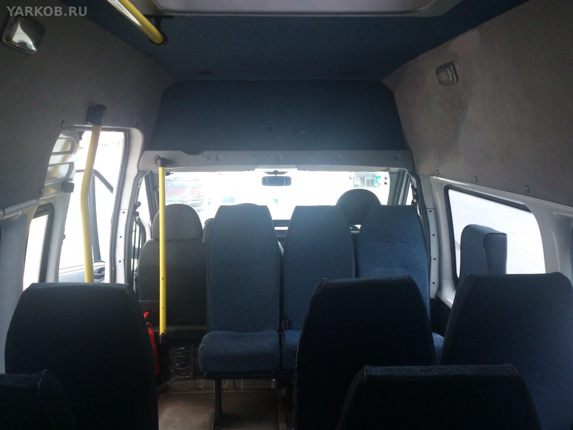 Автобус форд салон. Ford transit shuttle bus. Ford transit имя-м 3006 салон. Газель некст пассажирская салон. Форд транзит 18 мест салон.