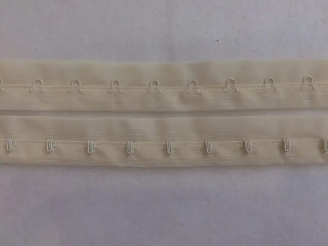 вышивание лентами. крючки на тесьме для корсетов. как сделать ленту с крючками. как сделать ленту с крючками. лента для штор с крючками.