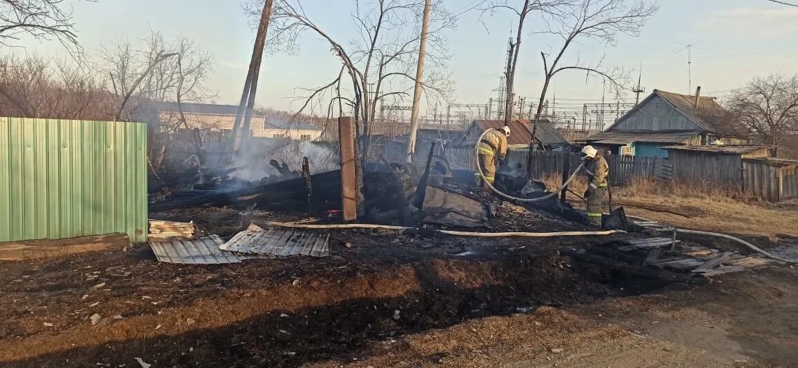 Магдагачи пожар. Магдагачи Амурская область. Пожар в деревне Зырянка. Лобва пожар в доме. Вестник магдагачи амурская