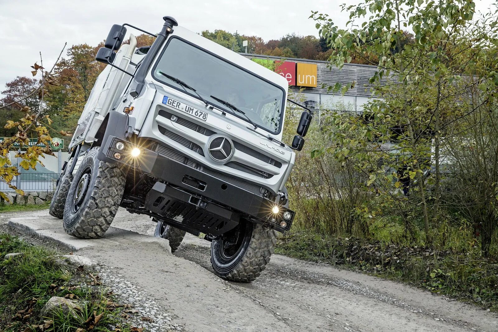 Мерседес Бенц Унимог. Mercedes-Benz Unimog u4023. Мерседес Унимог 2022. Mercedes-Benz Unimog u 1000. Мерседес унимог купить