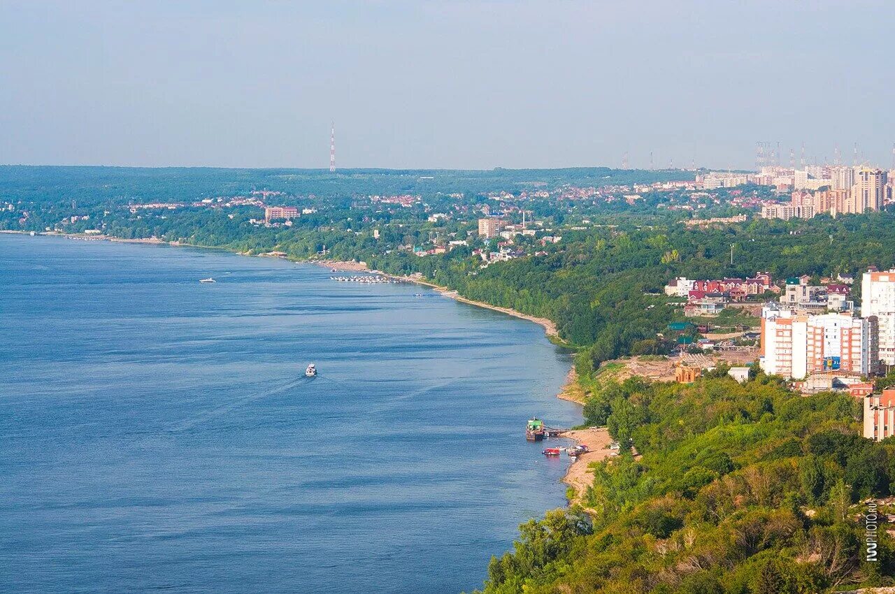 На каком берегу николаев. Река Волга Самара. Река Волга в Самаре. Самара вид с Волги. Волга близ Самары.