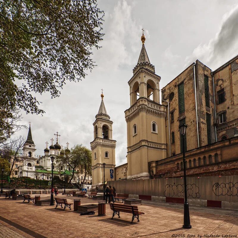 Улица забелина. Улица Забелина в Москве. Ивановский монастырь Забелина. Монастырь на улице Забелина. Москва улица Забелина. Храм.