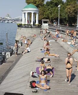 Где загорать в москве 2024