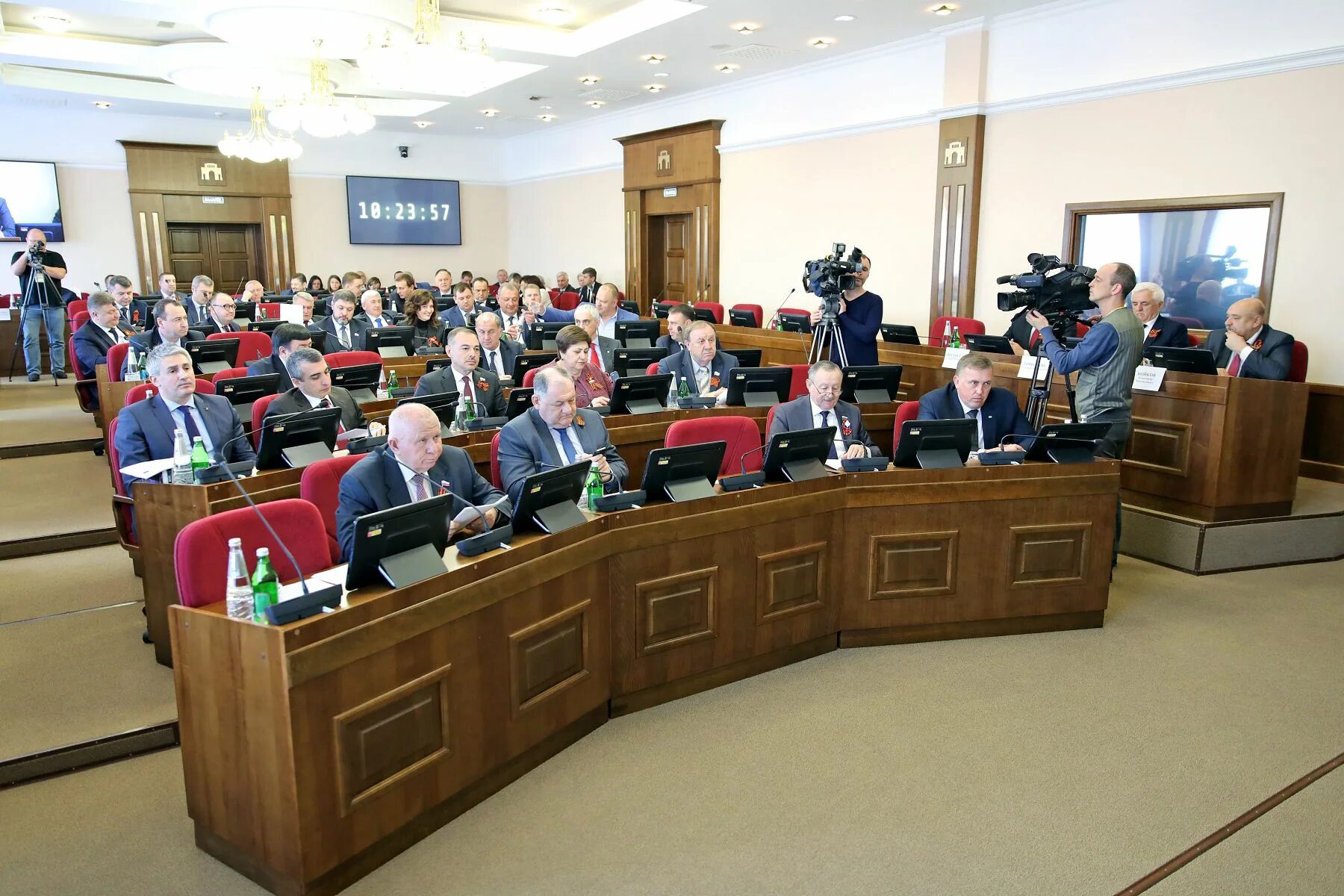 депутаты ставрополя. председатель краевой думы ставропольского края. совет молодых депутатов ставропольского края. ставрополь 2023. ставропольские чиновники картинки.