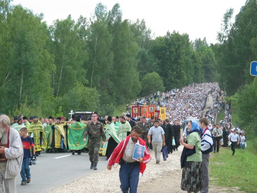 Крестный ход в белгороде сегодня во сколько. Крестный ход Городец Дивеево.