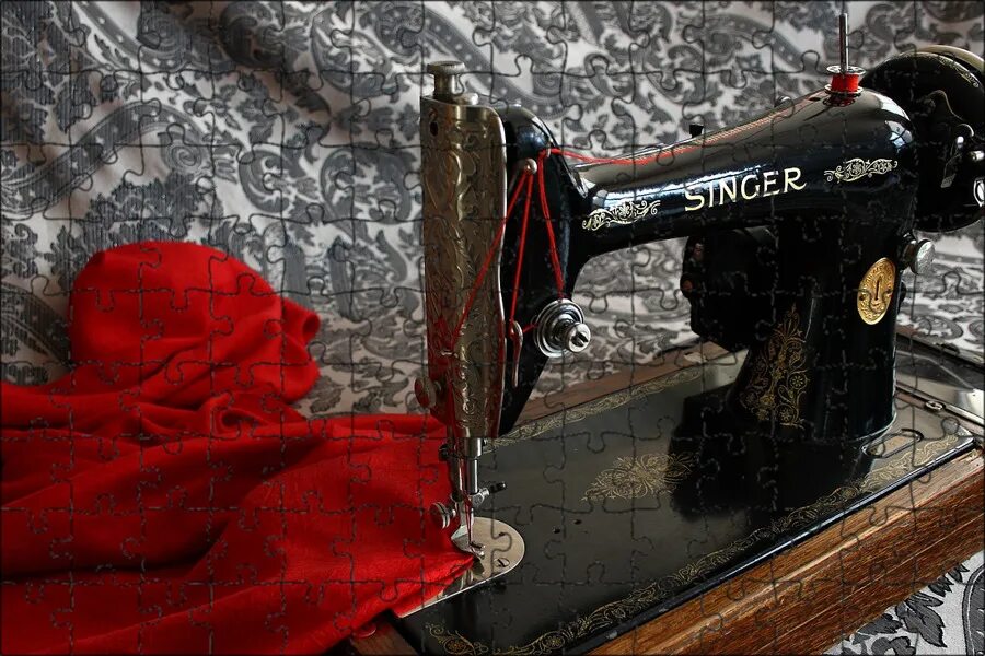 Швейная машина singer отзывы. Красивая швейная машинка. Швейная машинка черная. Красная швейная машинка. Швейная машинка обои.