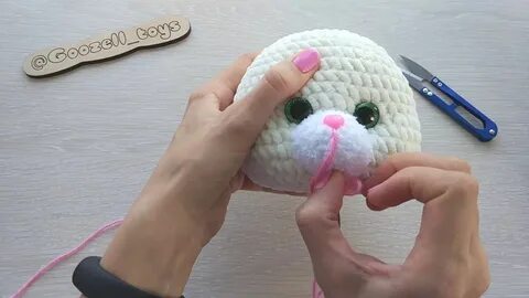Утяжка мордочки вязаной игрушки зайки