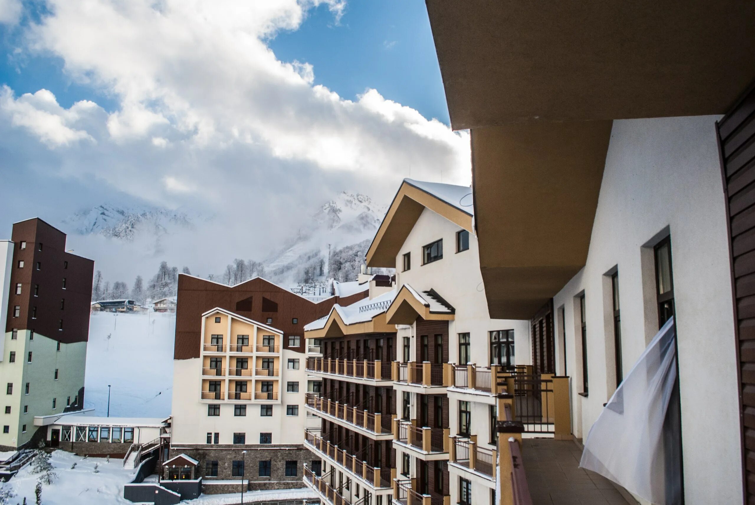 Поселок Эсто садок. Эсто-садок красная Поляна. Rosa ski hotel