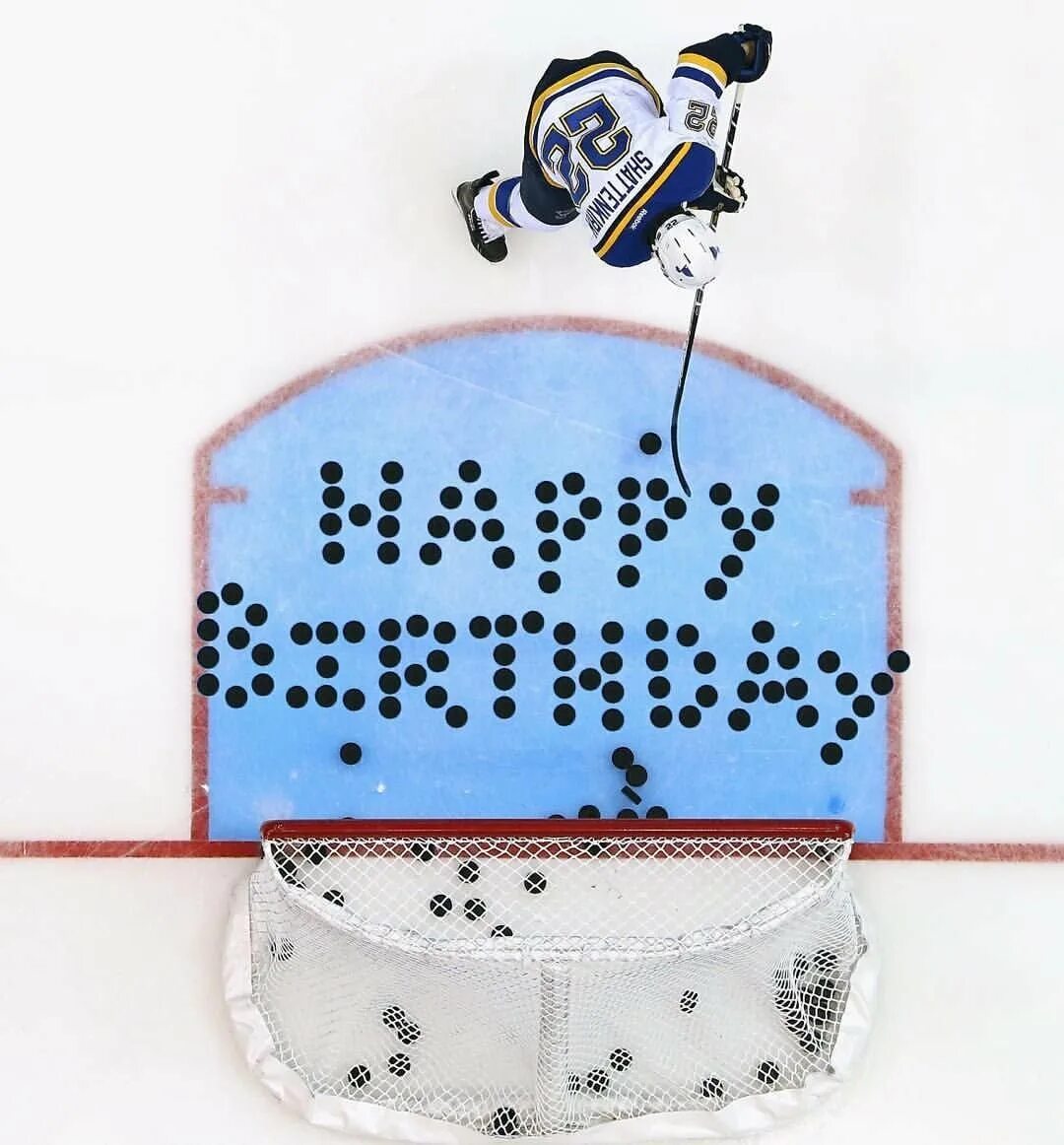 День тренера поздравление хоккей. С днем рождения хоккей. С днём рождения хоккеиста. С немрждения хоккеиста. С днем рождения хоккеисту открытка.