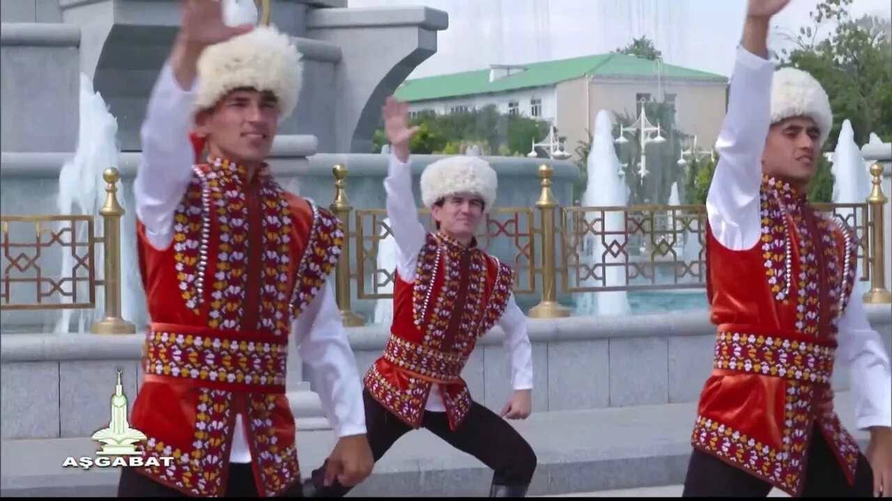Туркмен песни. Туркменский Куштдепди. Куштдепди туркменский танец. Национальный танец туркменов. Народные танцы Туркменистана.