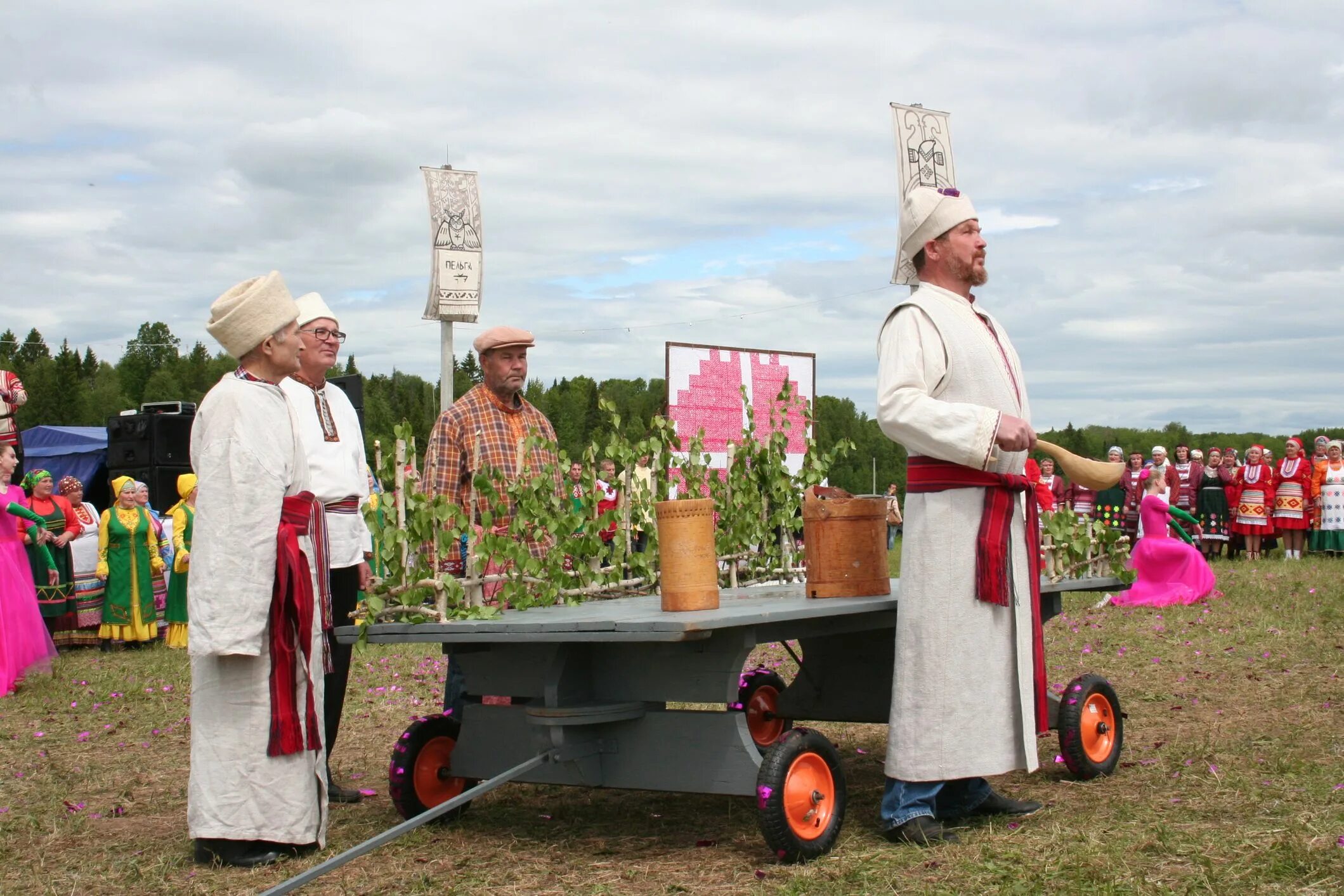 Традиции удмуртов гербер. Посевная. Гербер – летний праздник удмуртов. Сабантуй в асекеевском районе. Буинский сабантуй.