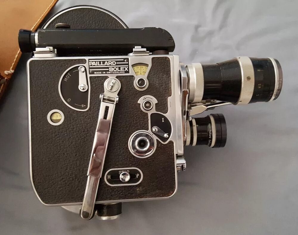 Кинокамера делает 32 за 2. Bolex h16. Камера Paillard Bolex. Bolex h16 Reflex Camera. Bolex 16mm 1960.