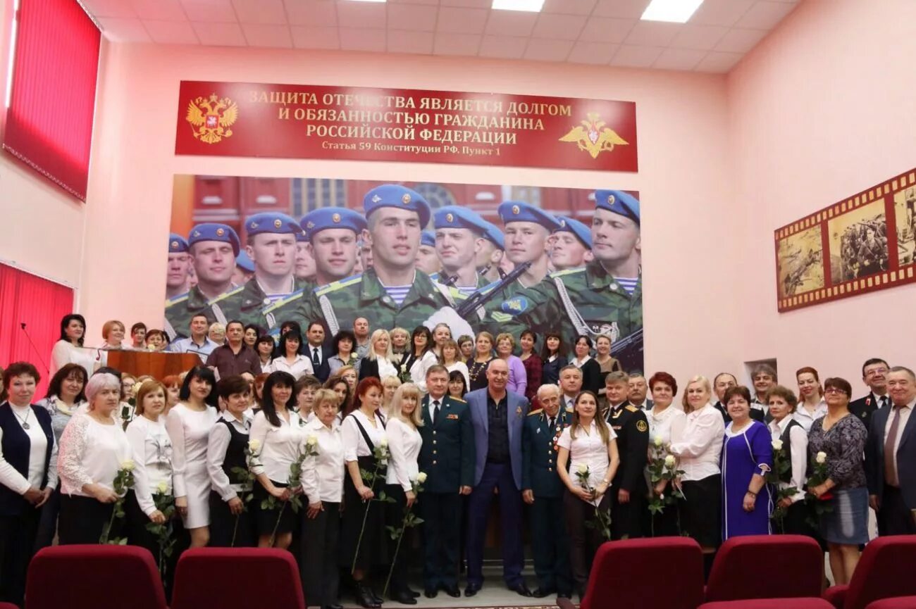 Комиссариат новороссийск. Радостев военкомат Новороссийск. 105 Лет военным комиссариатам. Военный комиссариат Новороссийск. Военный комиссар Новороссийска.