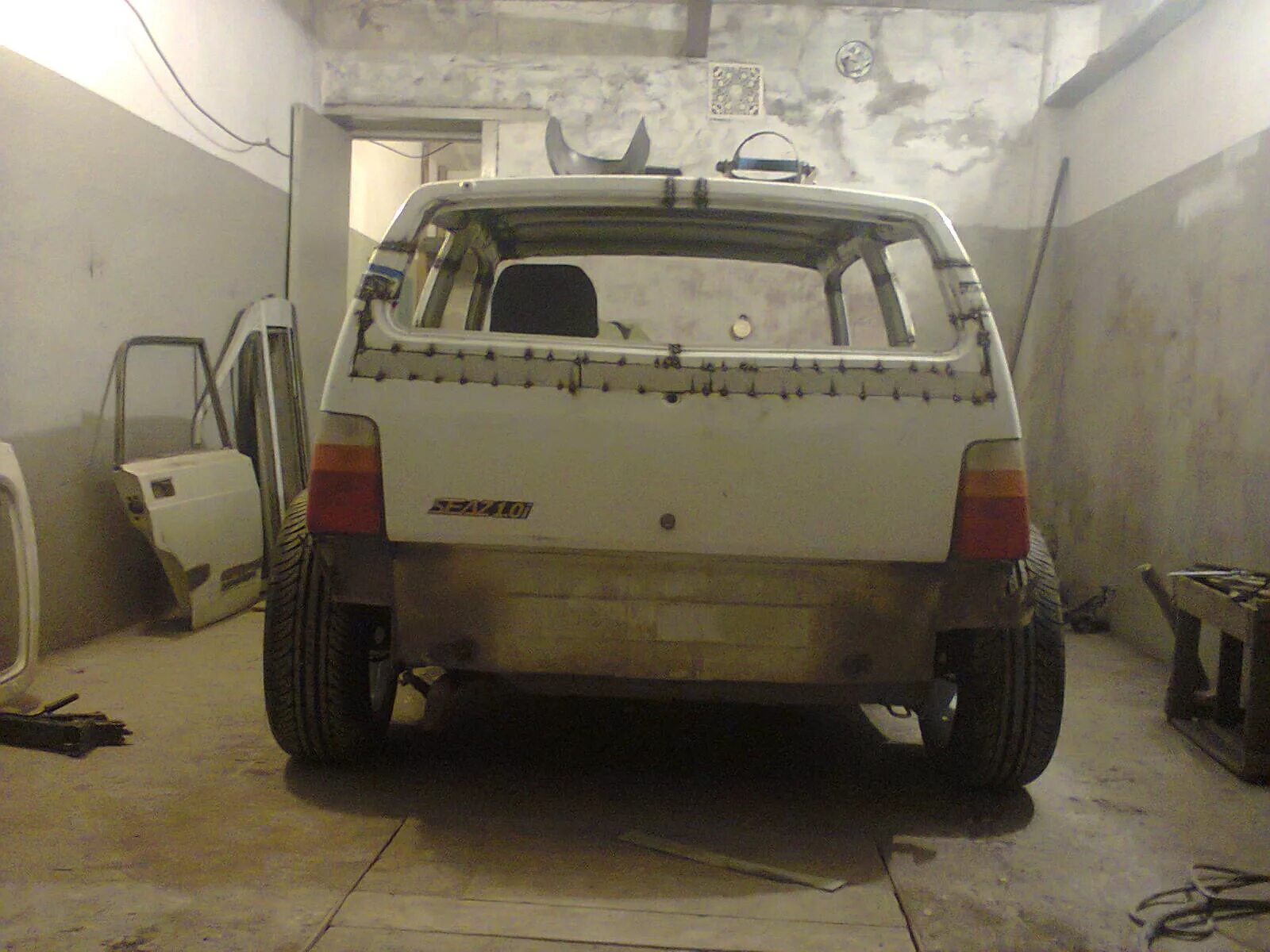 Расширяем оку. Ваз 1111 sport. Ваз 2108 задний привод. Расширители арок на ваз 11113 ока. Ока 1111 расширение кузова.