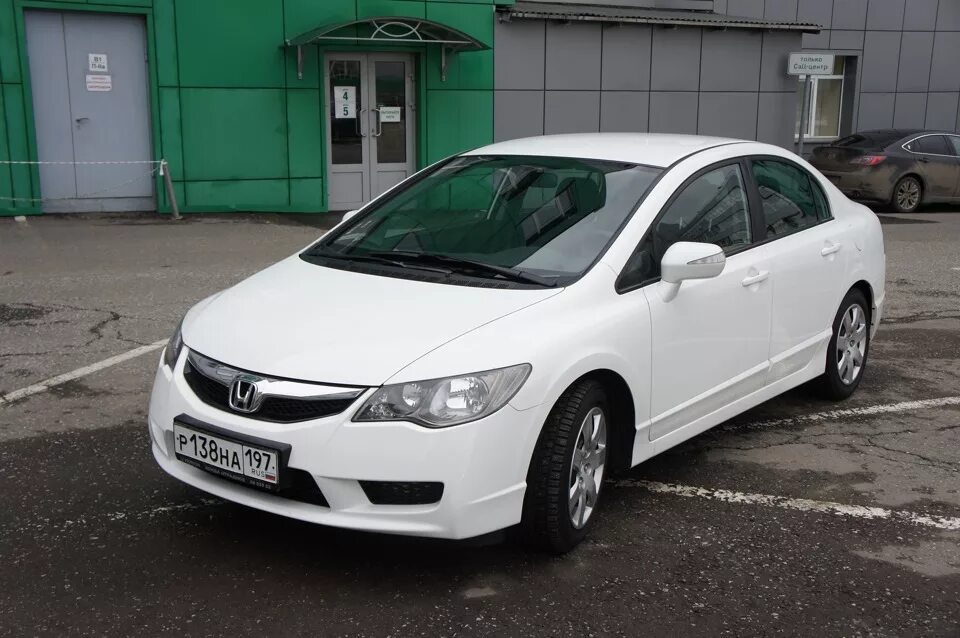 Honda Civic 2008 белый. Хонда Цивик 2008 белый седан. Honda Civic 2011 белый. Хонда Цивик 2008 белый. Honda ростов