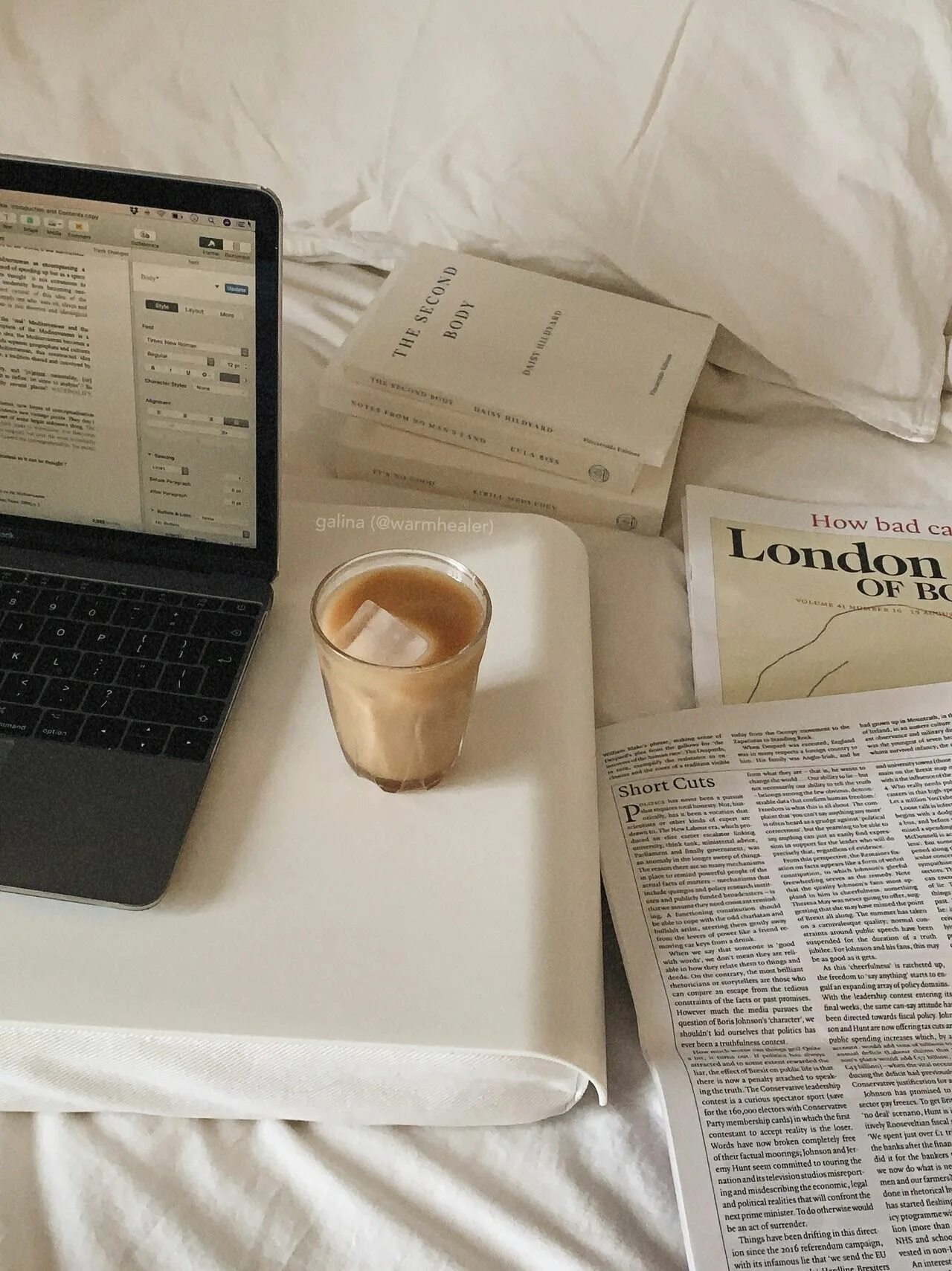 Текст про мороженое на английском языке. Мороженое надпись. Писать книги эстетика. Вывеска мороженое. Write cream.