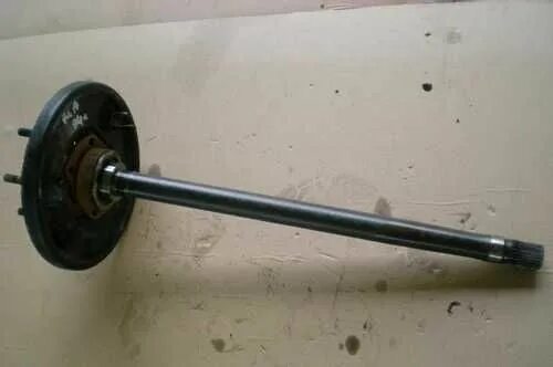 Задняя полуось опель фронтера б. Правая полуось frontera a. Приводной вал опель фронтера а. Полуось передняя frontera. Opel frontera a sport левая полуось.