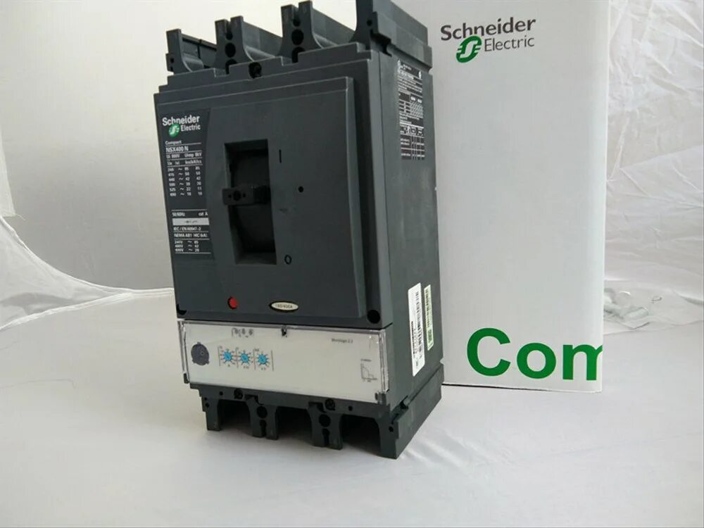 Zzr 400 r2 96. Kawasaki zzr400 92. Кавасаки ззр 400 2 поколения. Nsx400f schneider electric коммутационный блок. В амурской области.