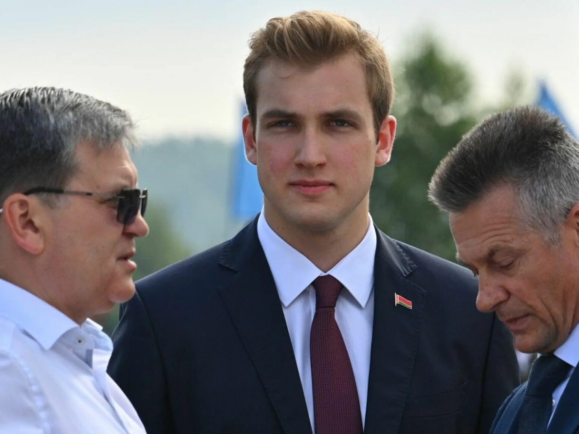 Надменный, упорный, не прощает хамства": каким растет 18-летний Николай Лукашенк