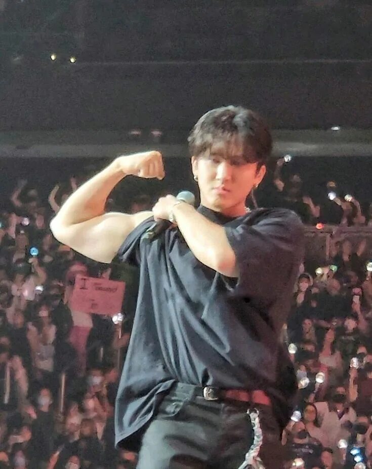 Чан бин лет. Чан бин stray. чан бин stray kids 2025. чанбин 2025. чанбин 2025 stray kids.