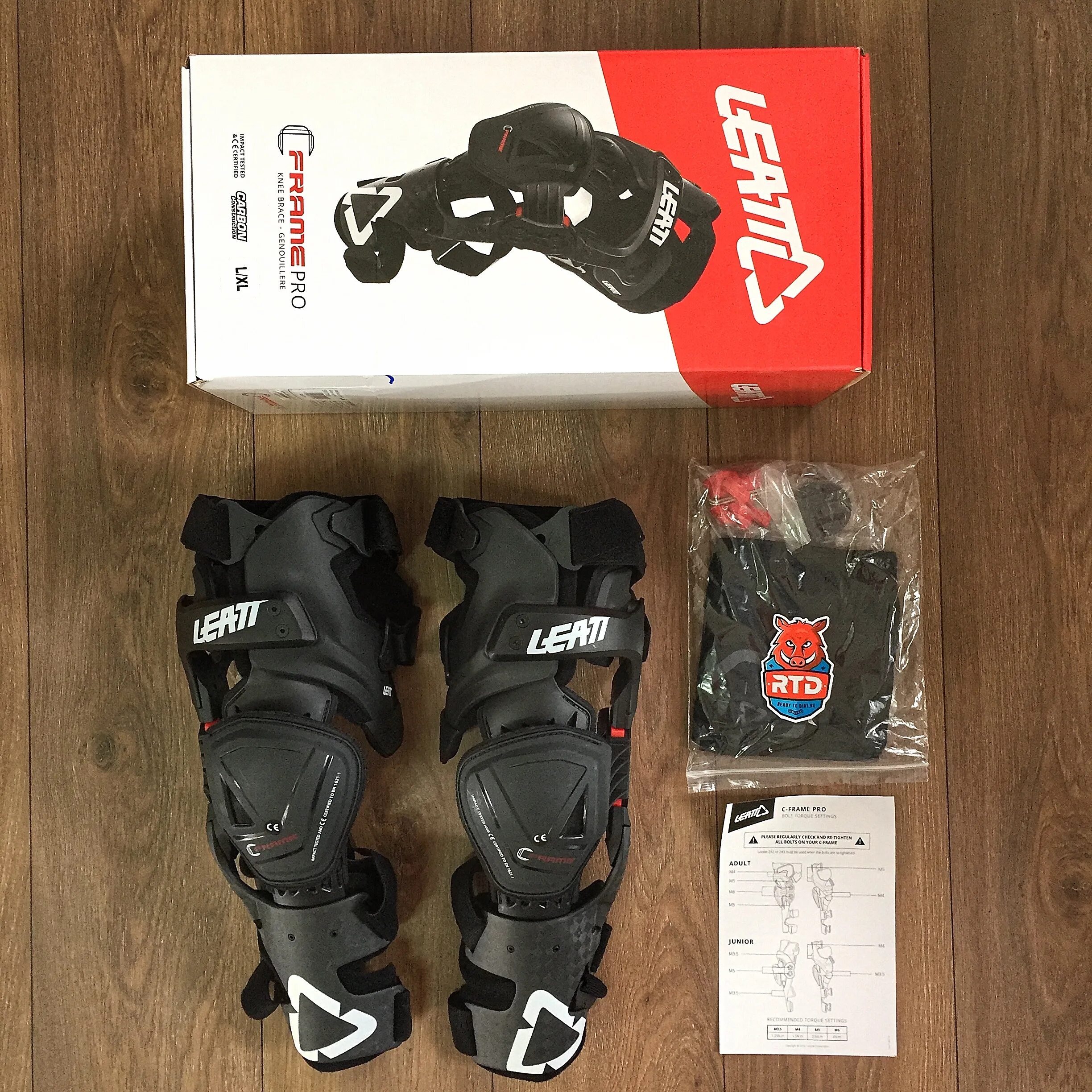 Leatt c frame. Наколенники c-frame. leatt c-frame pro запчасти. leatt knee brace x-frame.