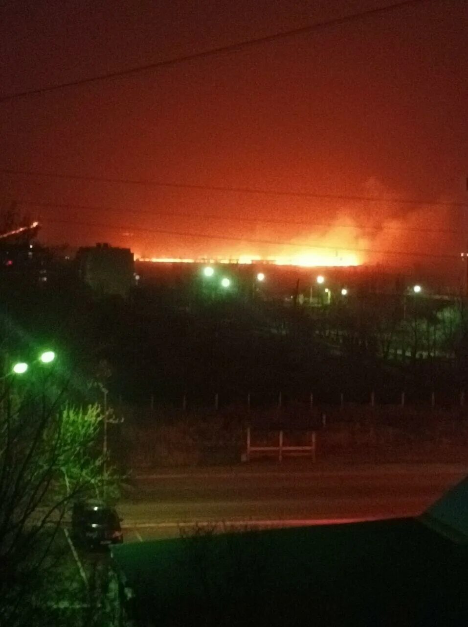 Что сейчас горит в родниках. Сильный пожар. Пожар в доме. Пожар в городе. Пожар фото.