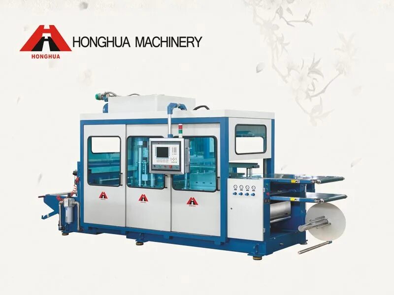 инжекционно литьевая машина термопластавтомат. термоформовочная машина для производства пластиковых изделий. термопластавтомат log500s. аппарат для производства пластмассовых ящиков. термопластавтомат тпа lgh160n.