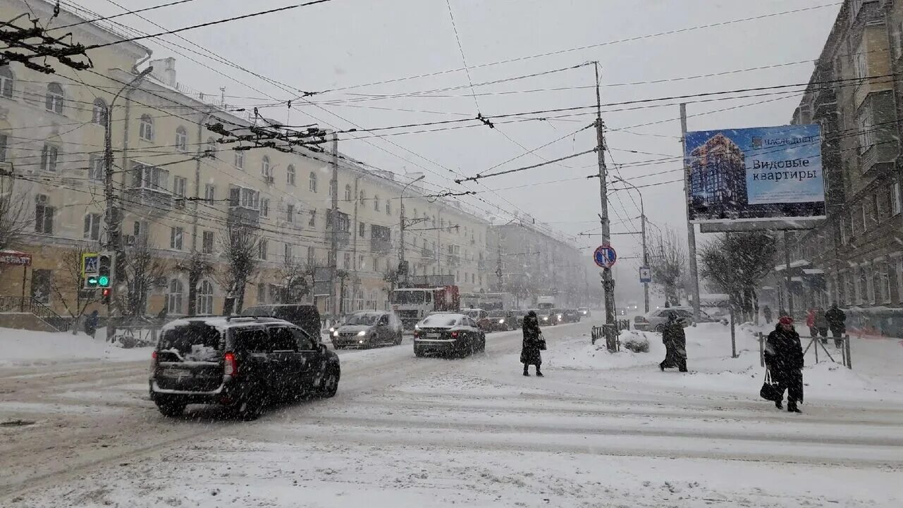 Погода в рязани сайты. Снег в Рязани. Снегопад в Рязани. Рязань климат. Метель Рязань.