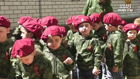 Парад победы в детском саду на улице
