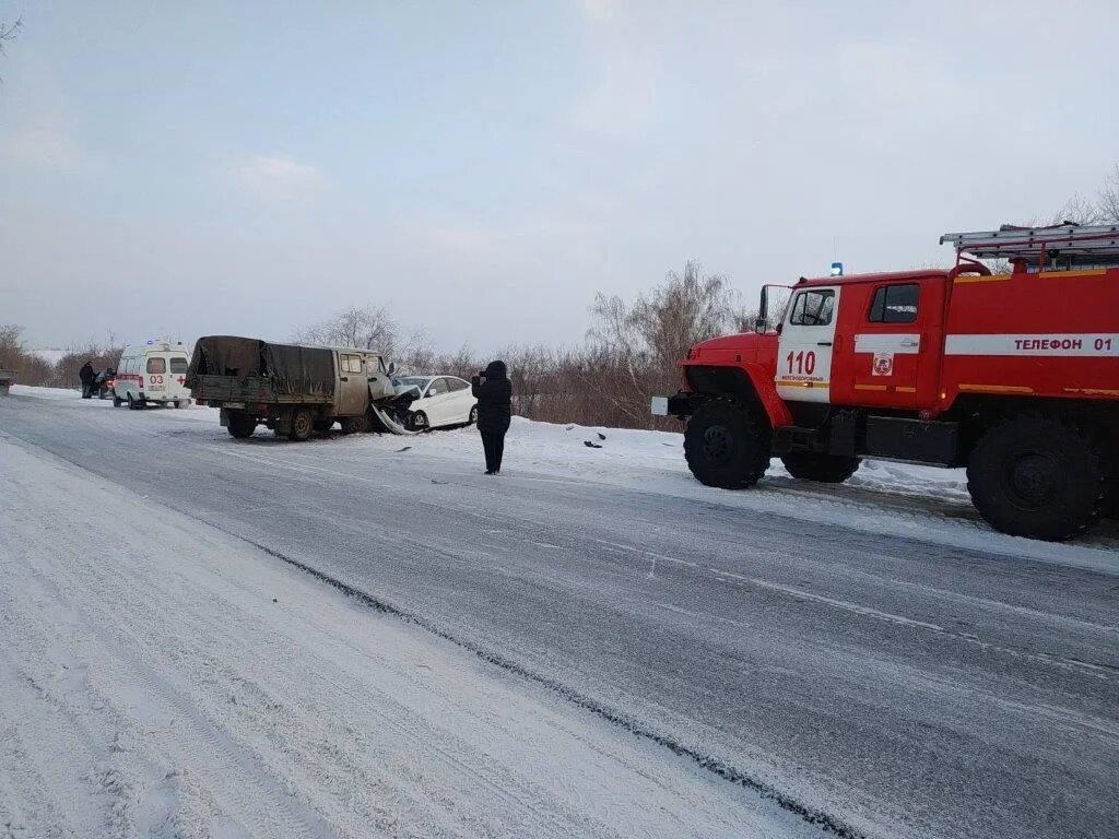 Пожарно спасательный расчет. Авария на Бажова Копейск. ДТП В Копейске за последние сутки. Подслушано Копейск Бажова.